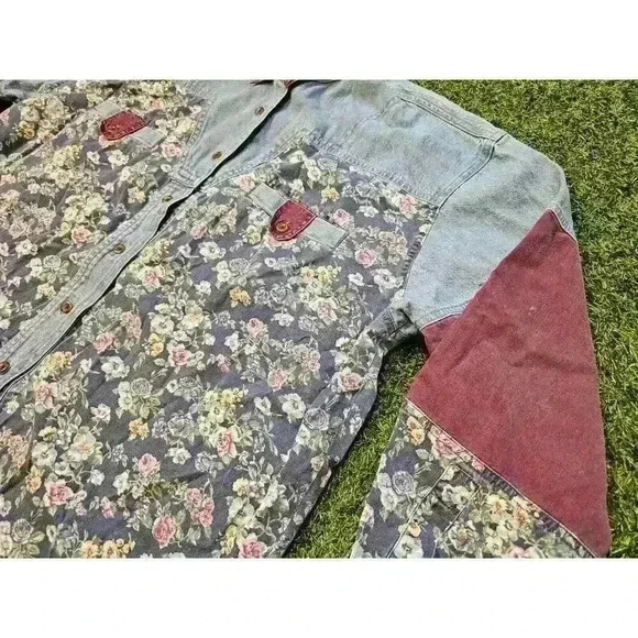 Vintage Sonoma Jeans Co Floral Denim Shirt Sz Large Petites Western Cowgirl Y2K - Picture 2 of 6